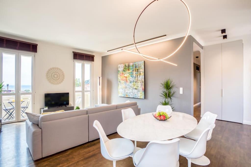#24 Marie-Claire Suite Sea View/Balcony/Ac/5Min Port Villefranche-sur-Mer Eksteriør billede